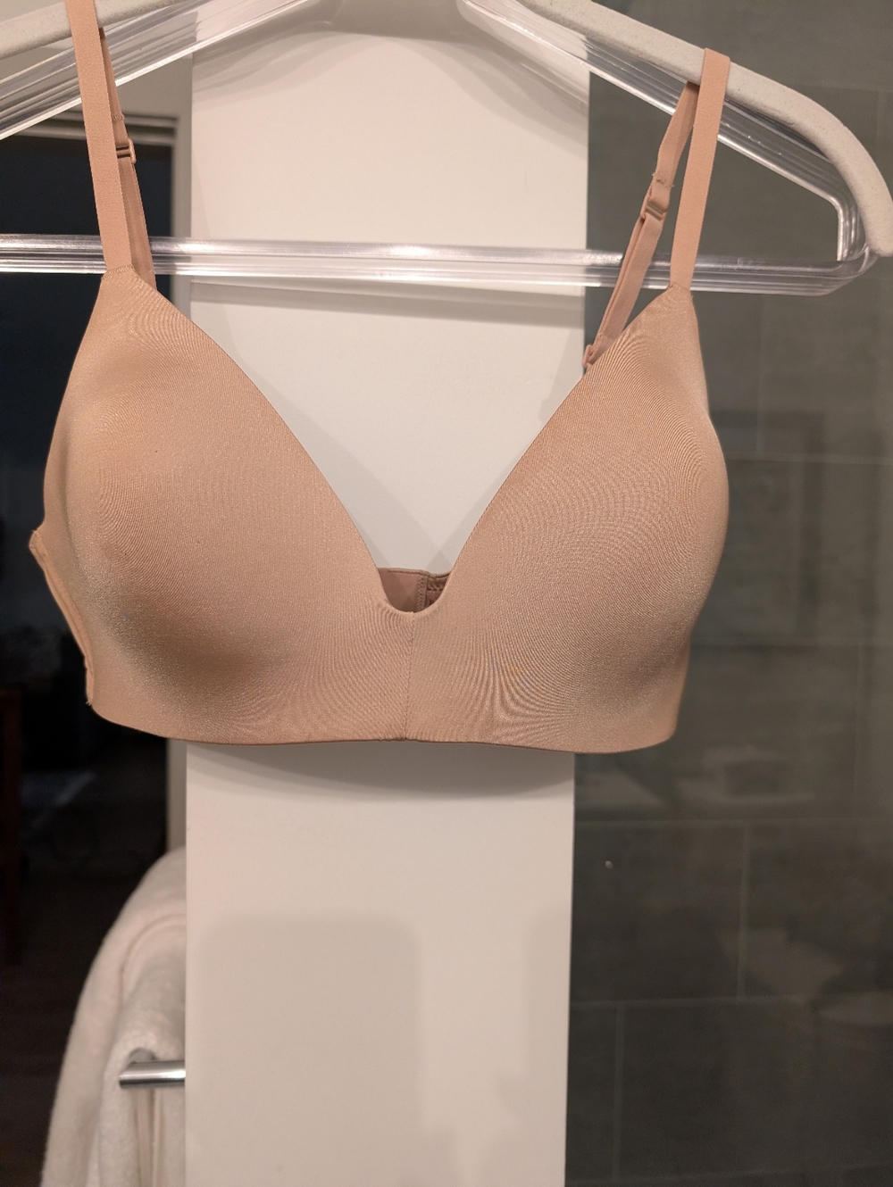 Skims Seamless Nude T-Shirt Bra 34C - Wireless Comfort NWOT